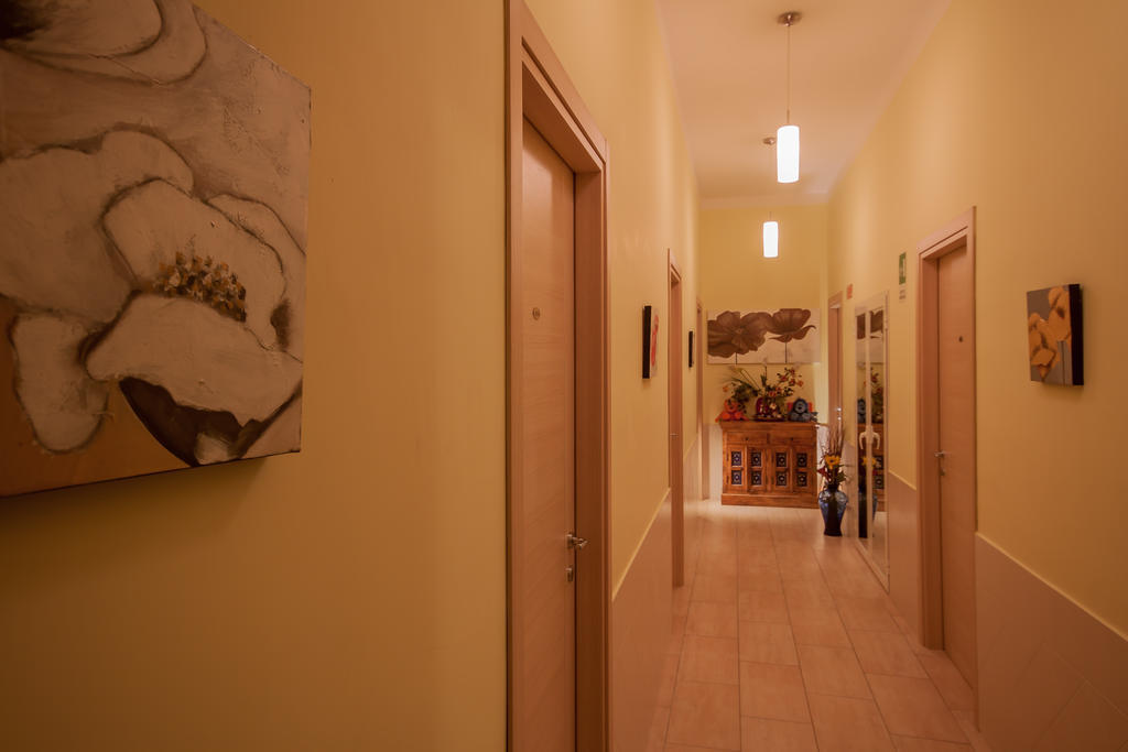 Alex Place Rome Room photo